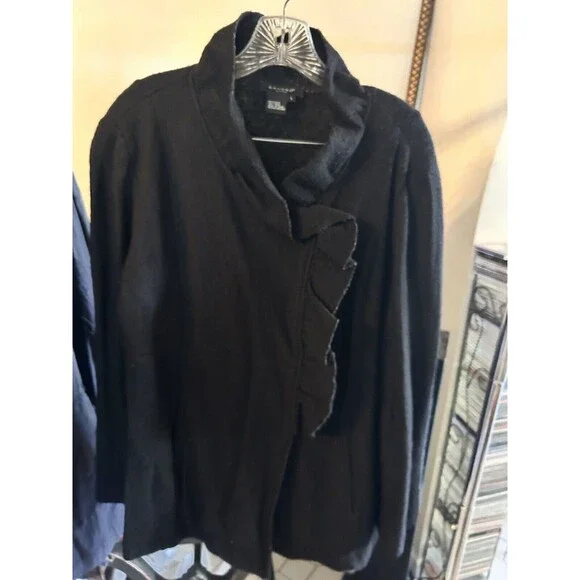 Sandro Sport Ruffle Jacket Size L - Picture 5 of 6